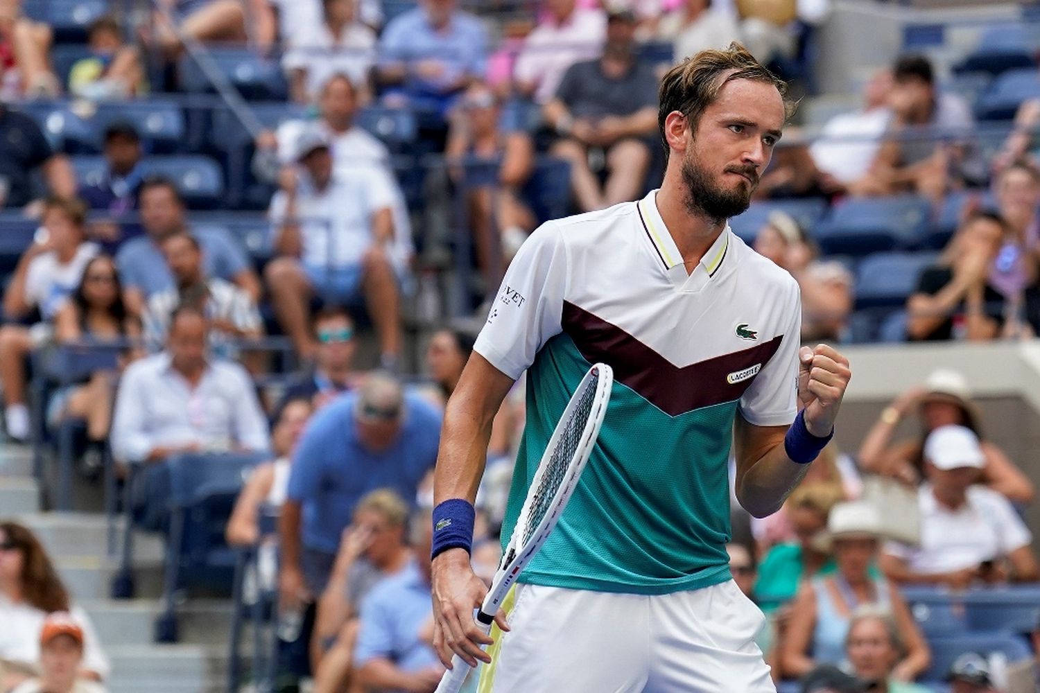 Medvedev superó a Rublev y avanzó a las semifinales