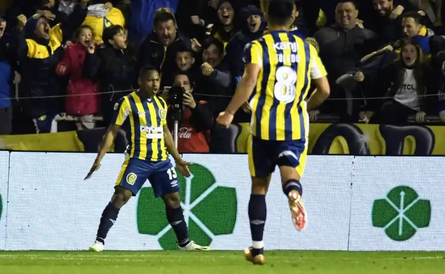 Central igualó 1-1 frente a Independiente y mantuvo el invicto en el Gigante