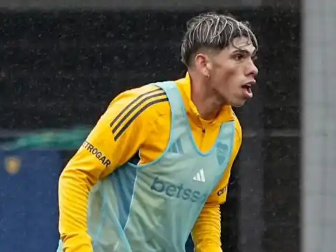 Palacios, en la cuerda floja.