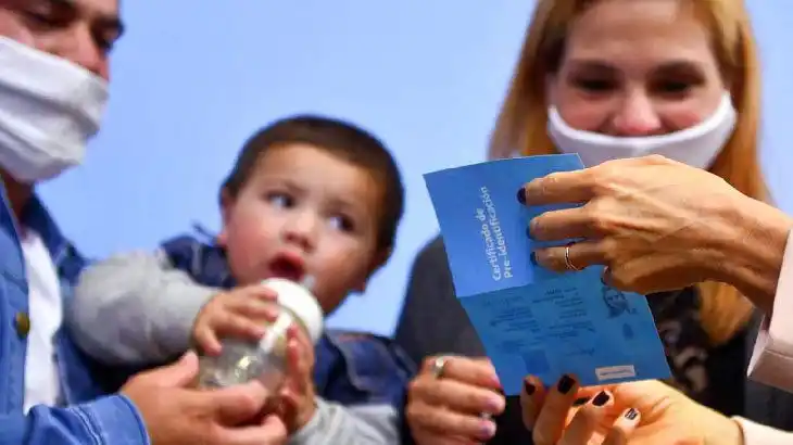 El Gobierno estableció un bono para las asignaciones familiares: el decreto