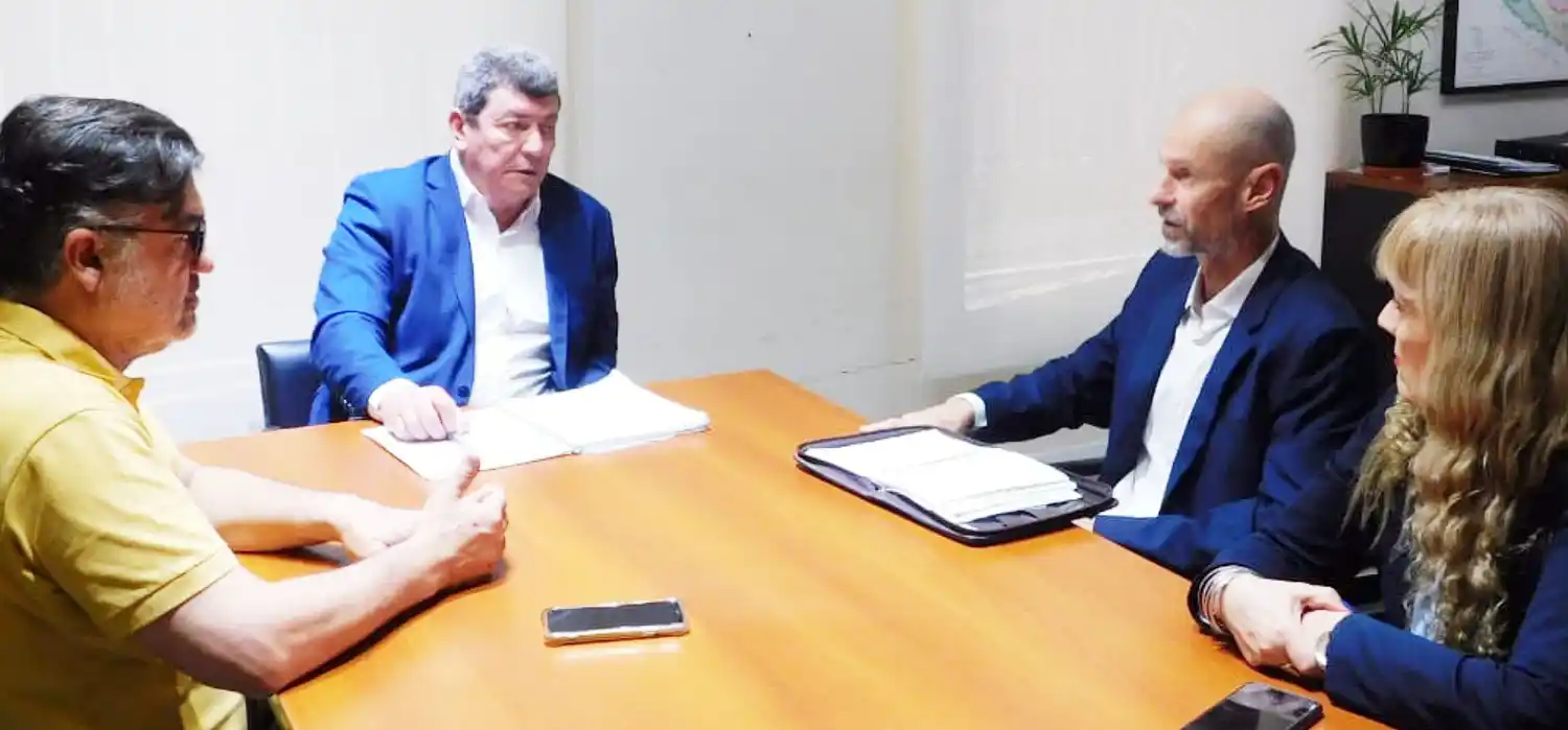 Autoridades del IAPV se reunieron con los intendentes de Gilbert, Herrera y Hernandarias