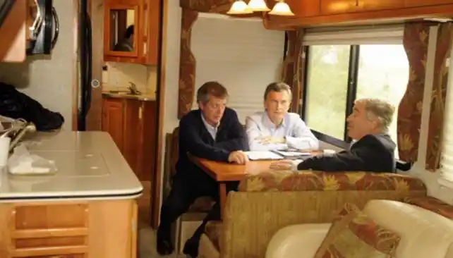 Elecciones 2015: Macri recorre el país en su "Macrimóvil"