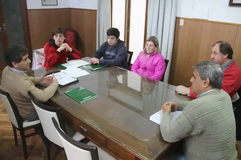 LOBERIA: Impulso comunal a proyecto de la Escuela Agropecuaria