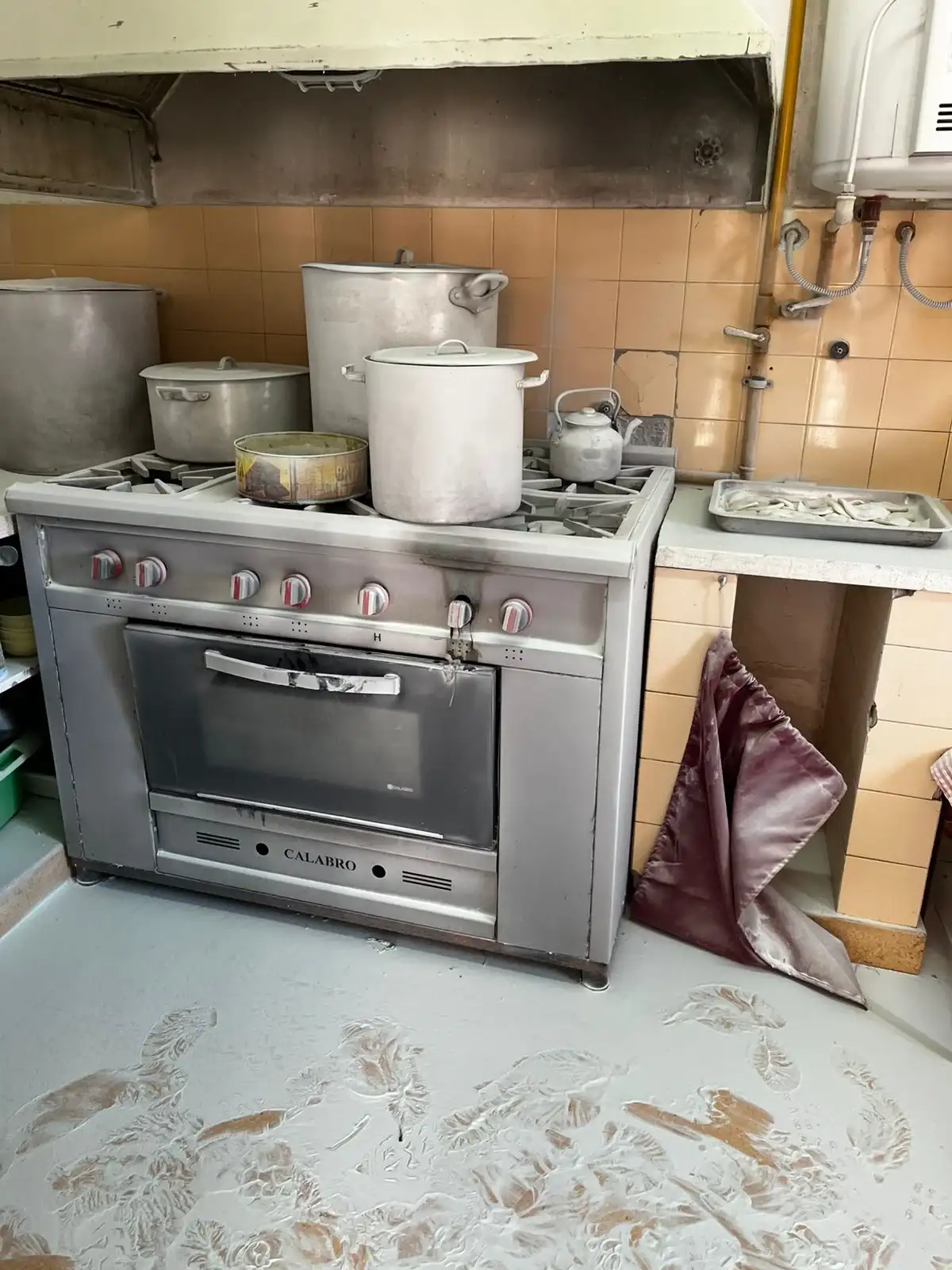 Susto en la Escuela Nº 68: un principio de incendio en la cocina fue controlado rápidamente