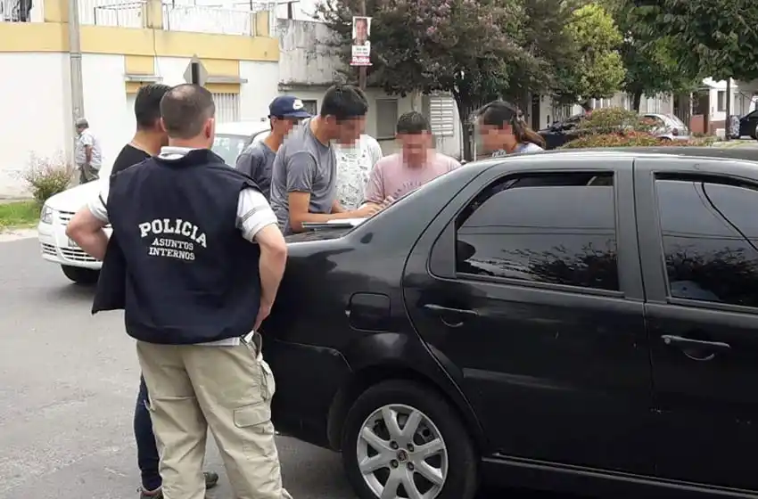Detuvieron a un policía rosarino acusado de extorsión