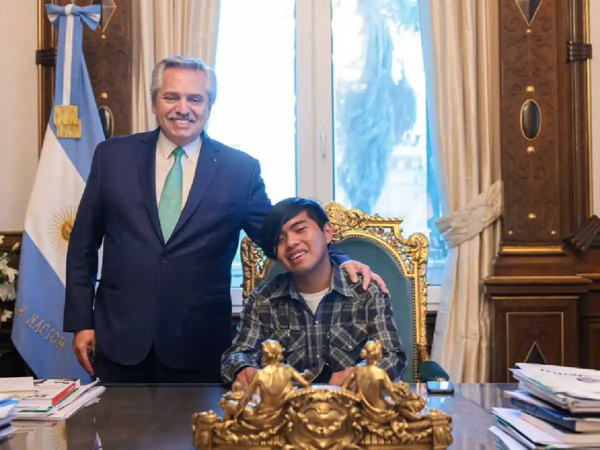 Fernández recibió a joven wichi nominado para importante premio internacional