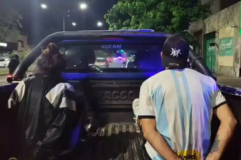 Dos personas detenidas.