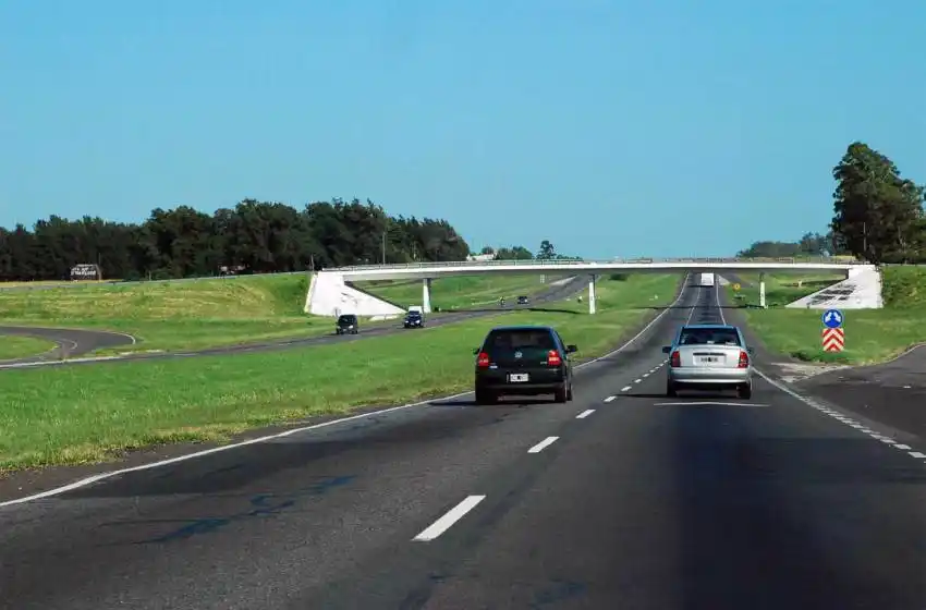 Más de 1600 vehículos por hora vienen a la Costa por la autovía 2