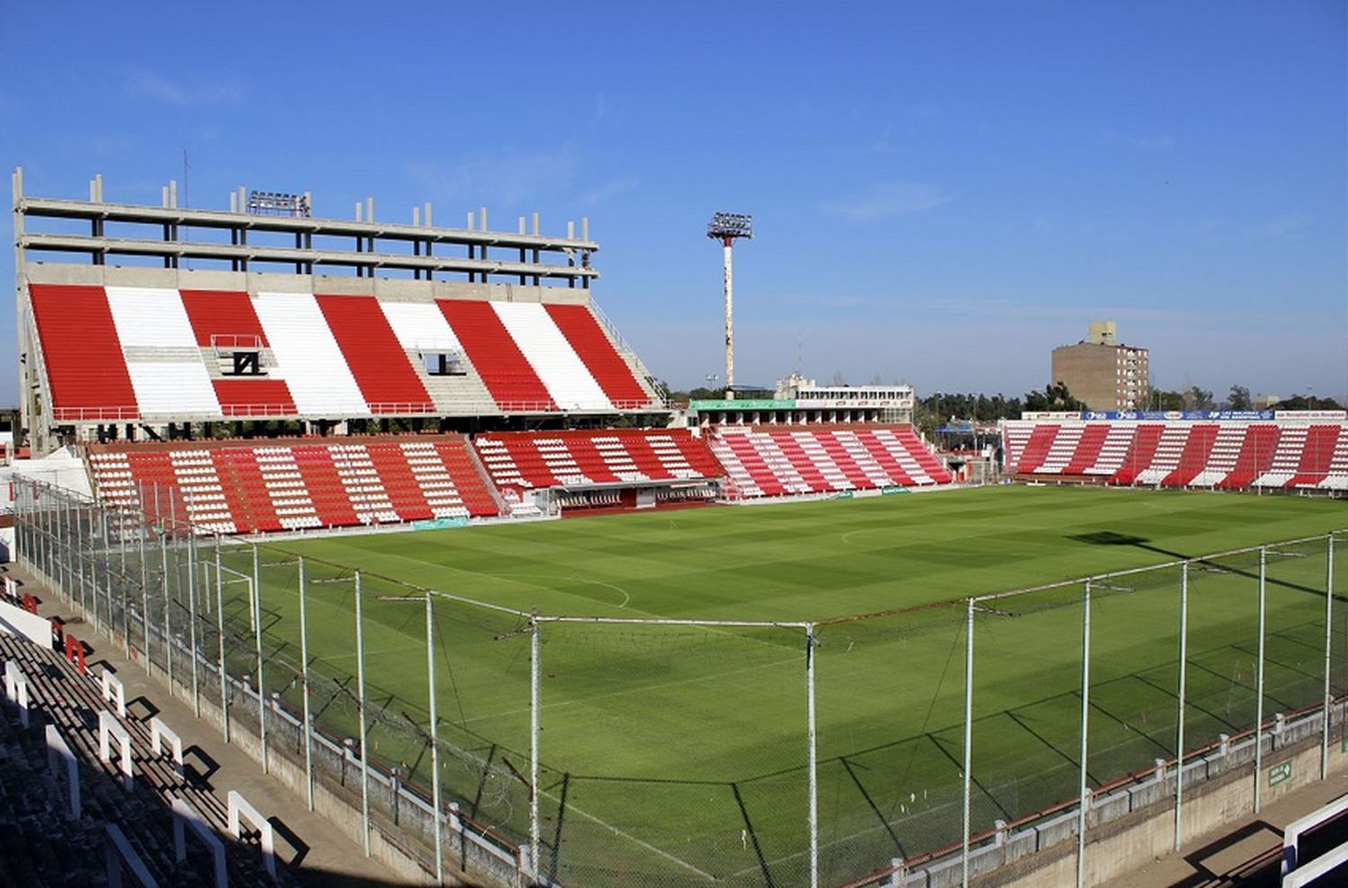 Por orden del Ministerio de Seguridad, se suspendió el partido entre Unión y Arsenal