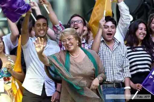 Michelle Bachelet arrasó y fue elegida presidenta de Chile por segunda vez