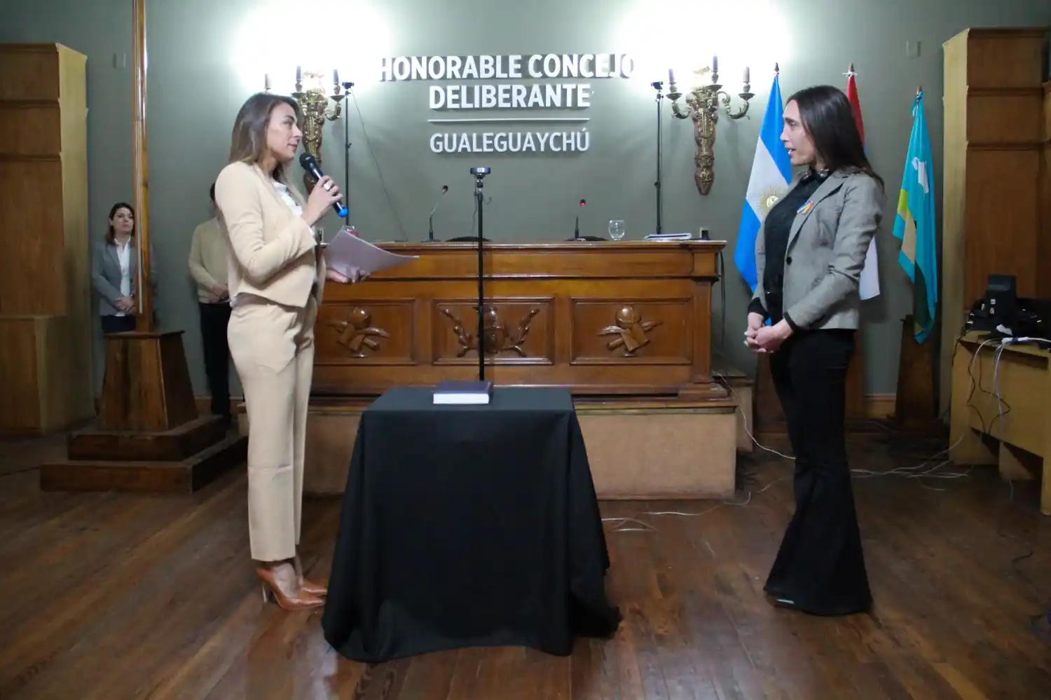 manuela gonzalez - 2