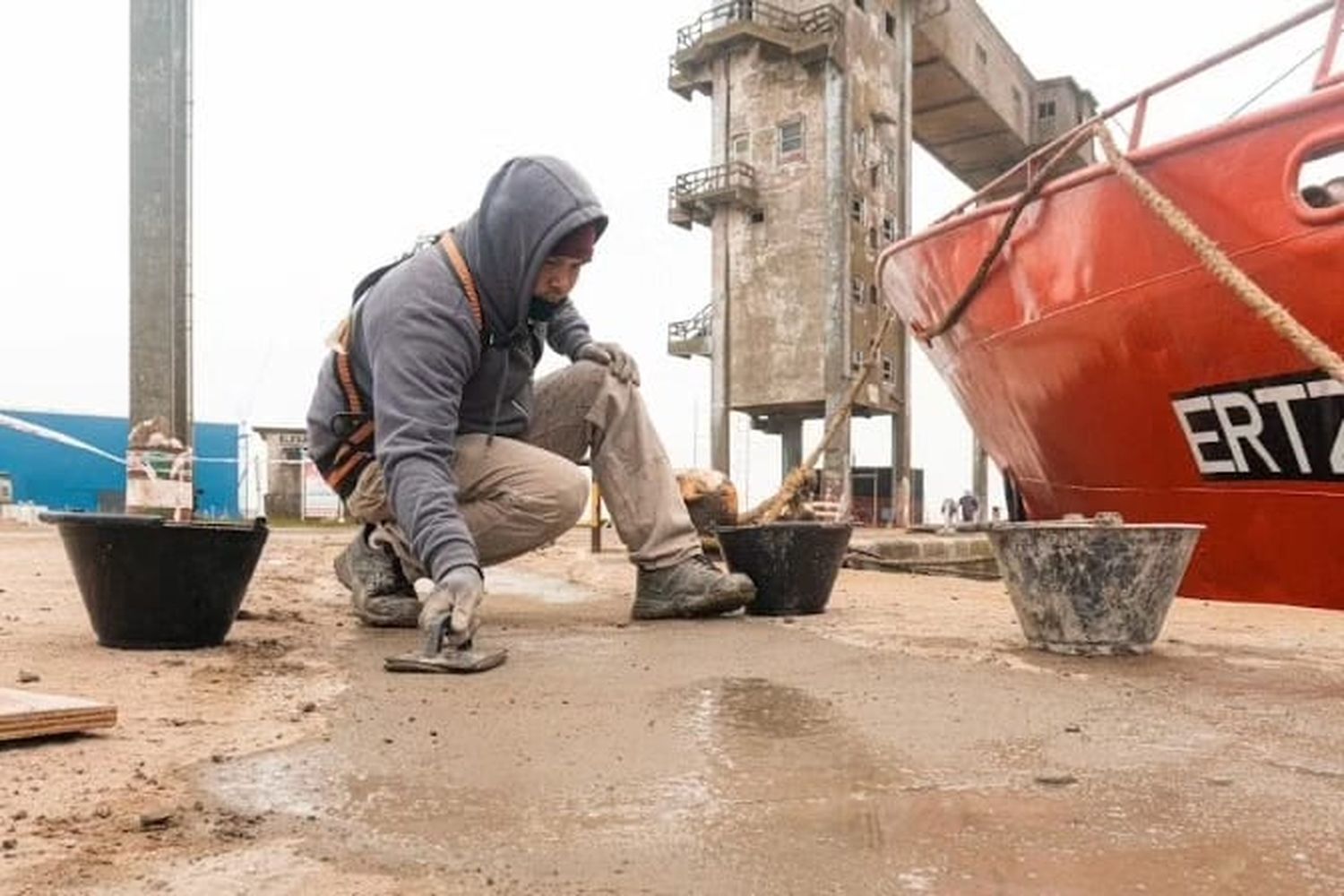 Reparan más de 280 metros de frente de muelle en el Puerto local