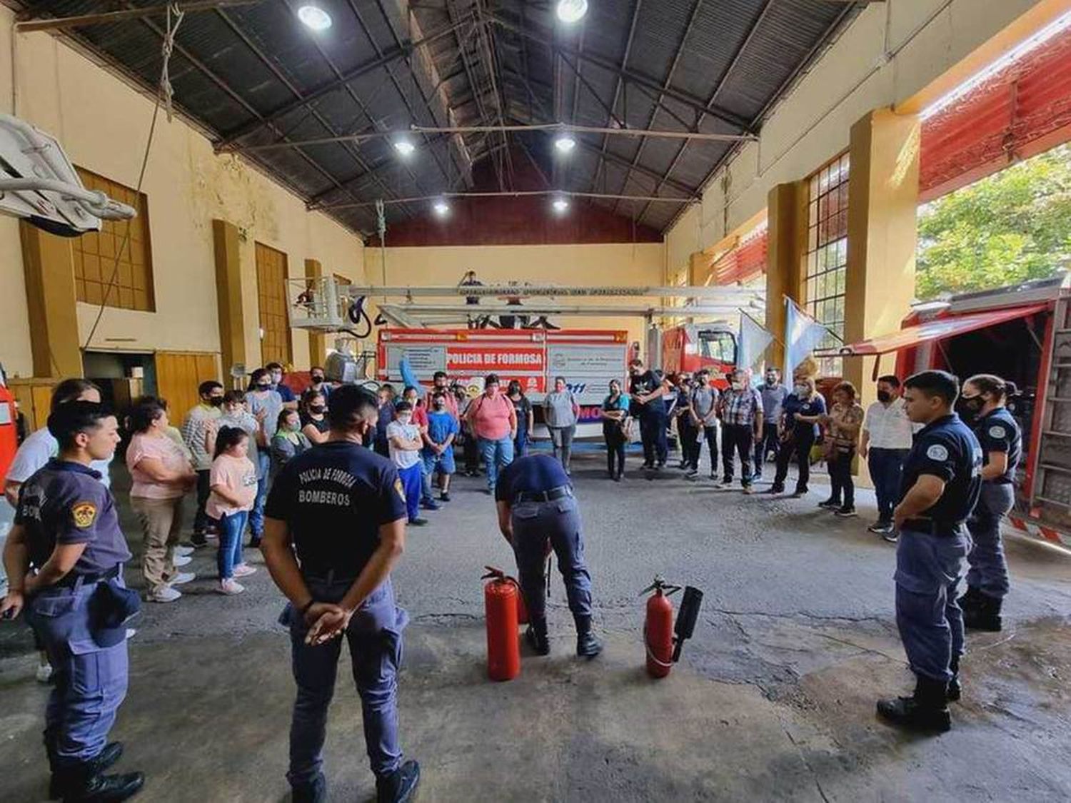 Alumnos del taller Sabores con identidad 
recibieron capacitación brindada por bomberos