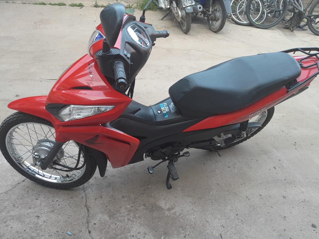 La motocicleta que fue recuperada por la policía.