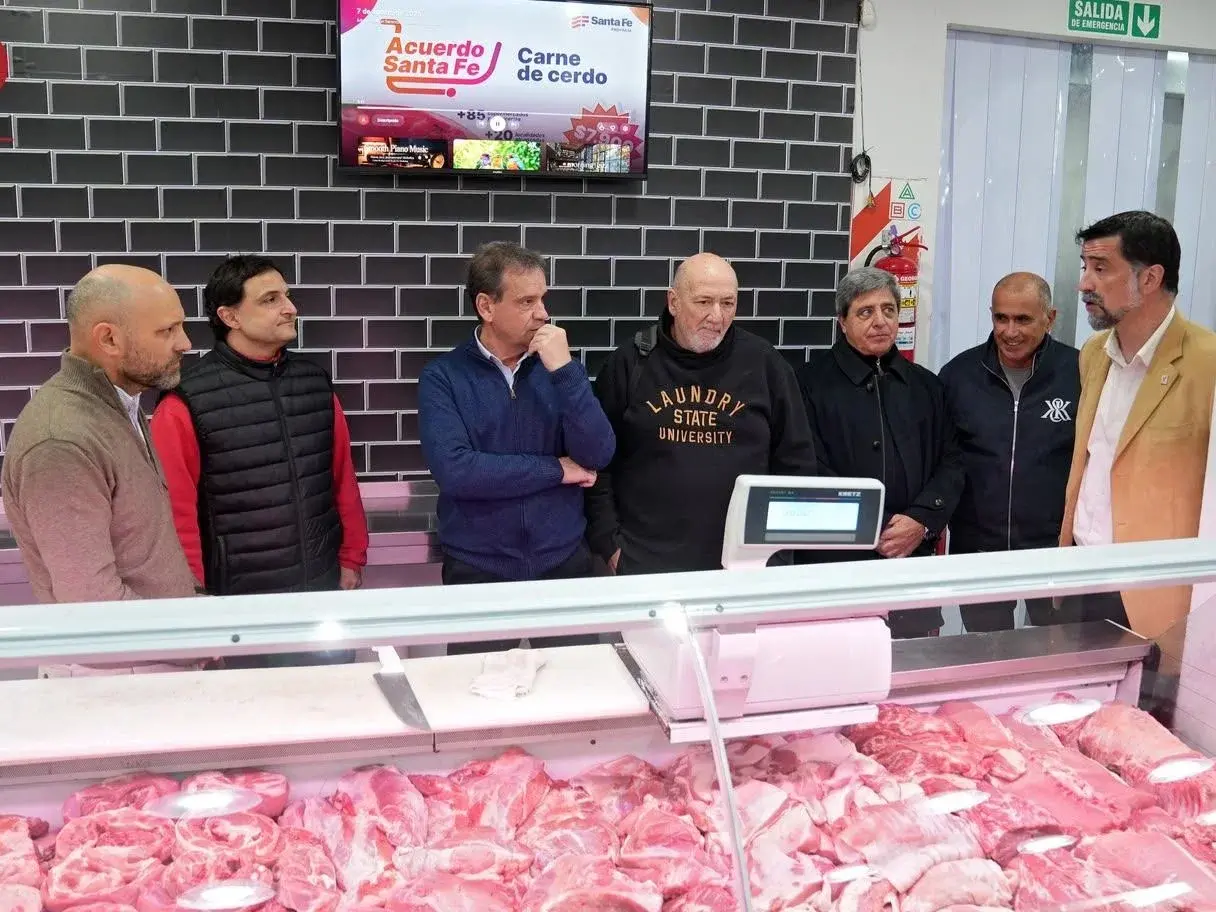 La provincia presentó en Rosario seis cortes de cerdo que se ofrecerán a $7.900 el kilo