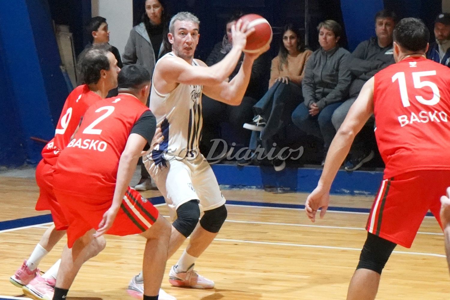 Rivadavia ante Basko. Se completó la fase regular del Apertura