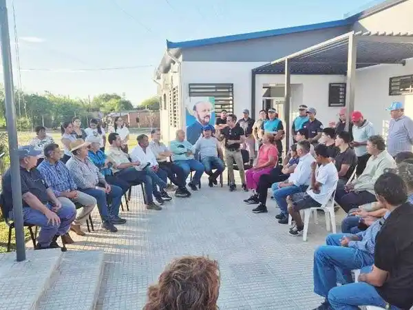 El Gobierno entregó licencias de conducir 
gratuitas en parajes remotos del Oeste