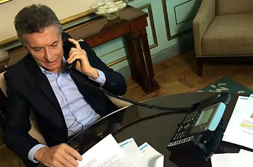 Mauricio Macri sigue de cerca los movimientos del dólar en su despacho