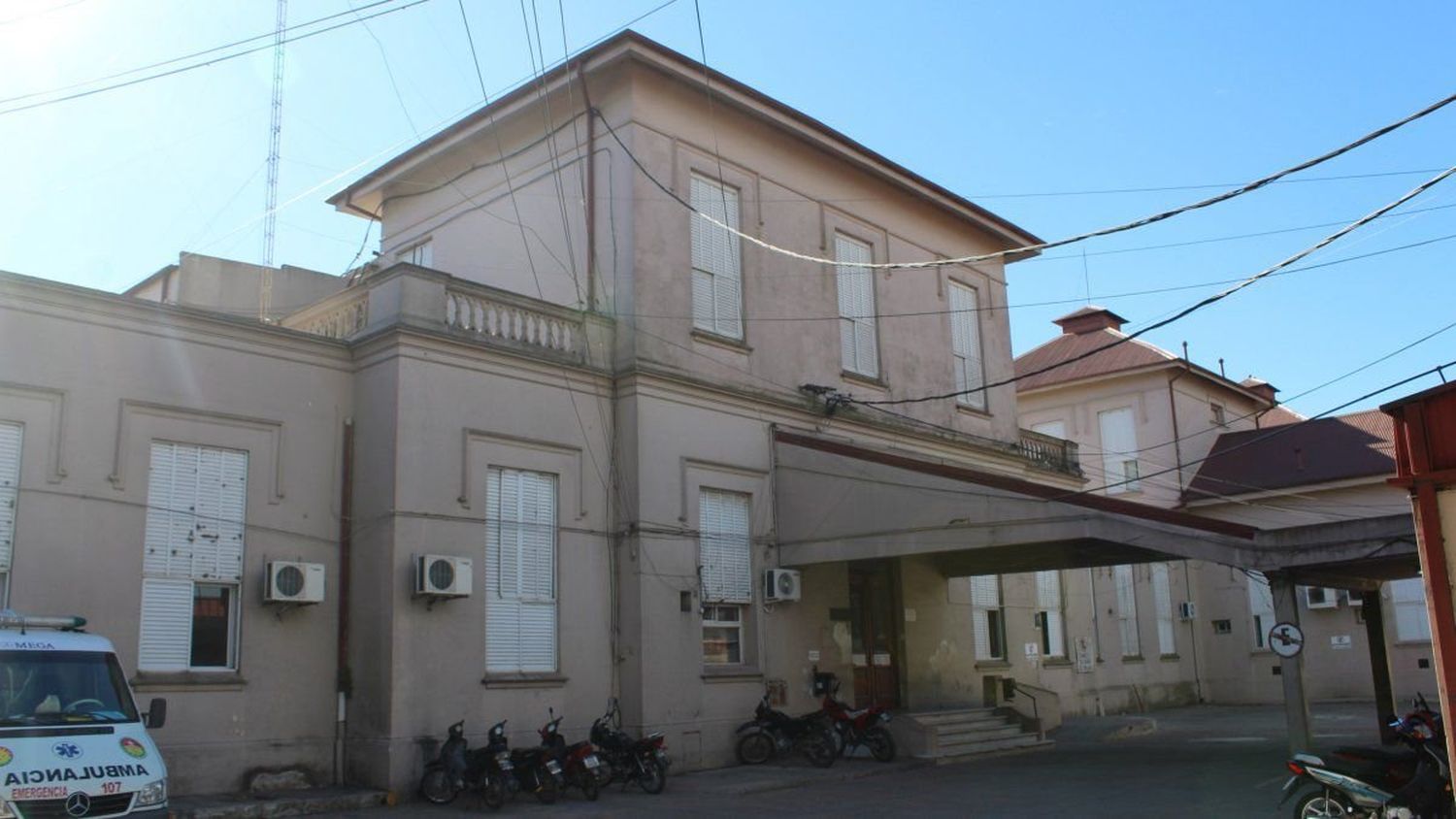 Covid En el hospital San Antonio comenzó la vacunación del personal  