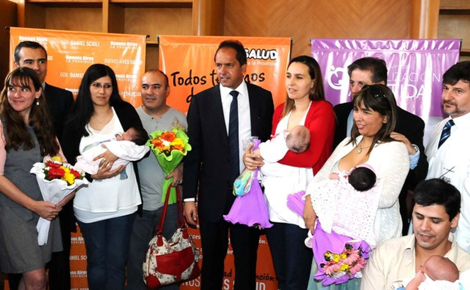 Scioli celebra el nacimiento de 800 bebes con tratamientos gratuitos