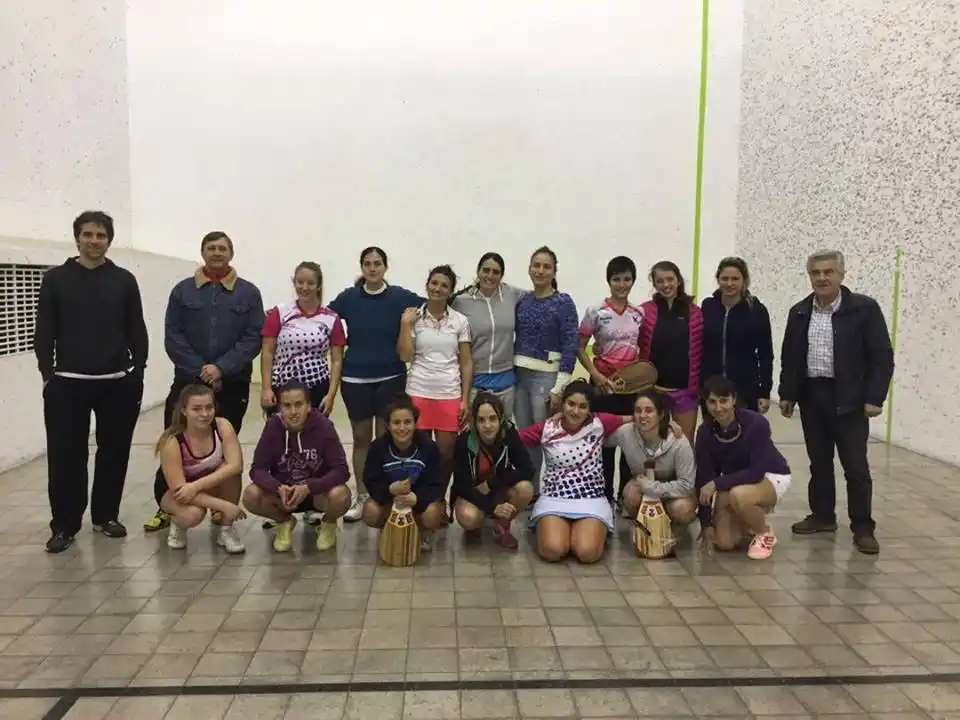 Crespenses en el Circuito Nacional Femenino de Pelota Paleta