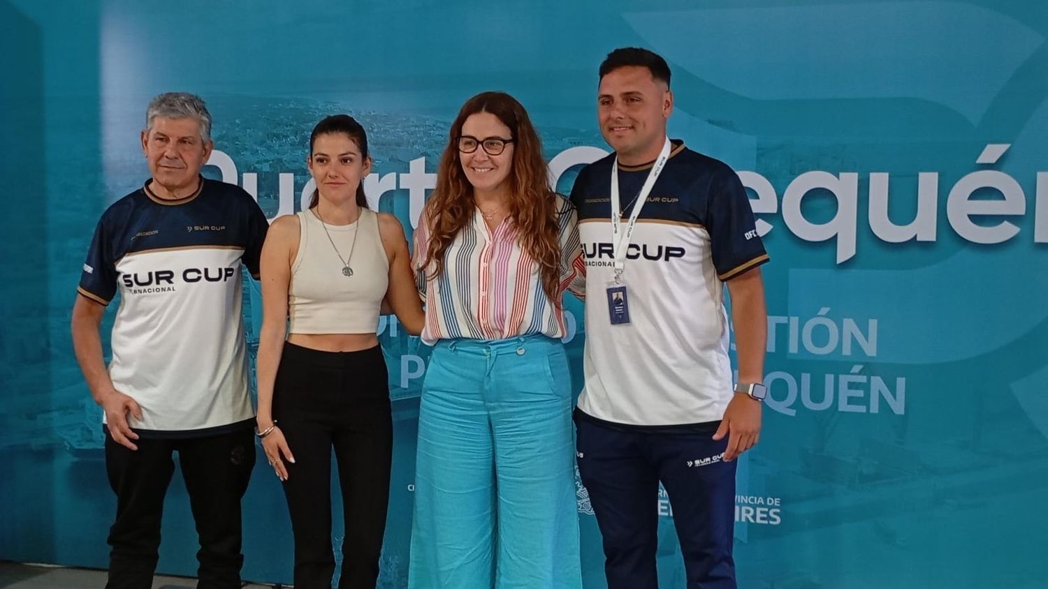 Conferencia de prensa de la Sur Cup. Encabezada por Juan Carlos Mendoza, Jimena López y Mariano Echeire