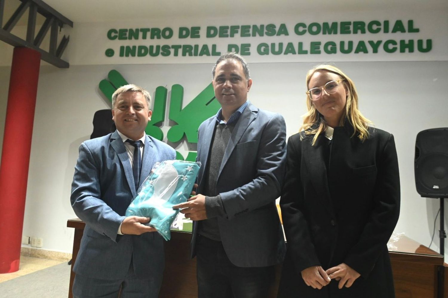 Davico se reincorporó a sus funciones y participó del aniversario 125º del Centro de Defensa Comercial