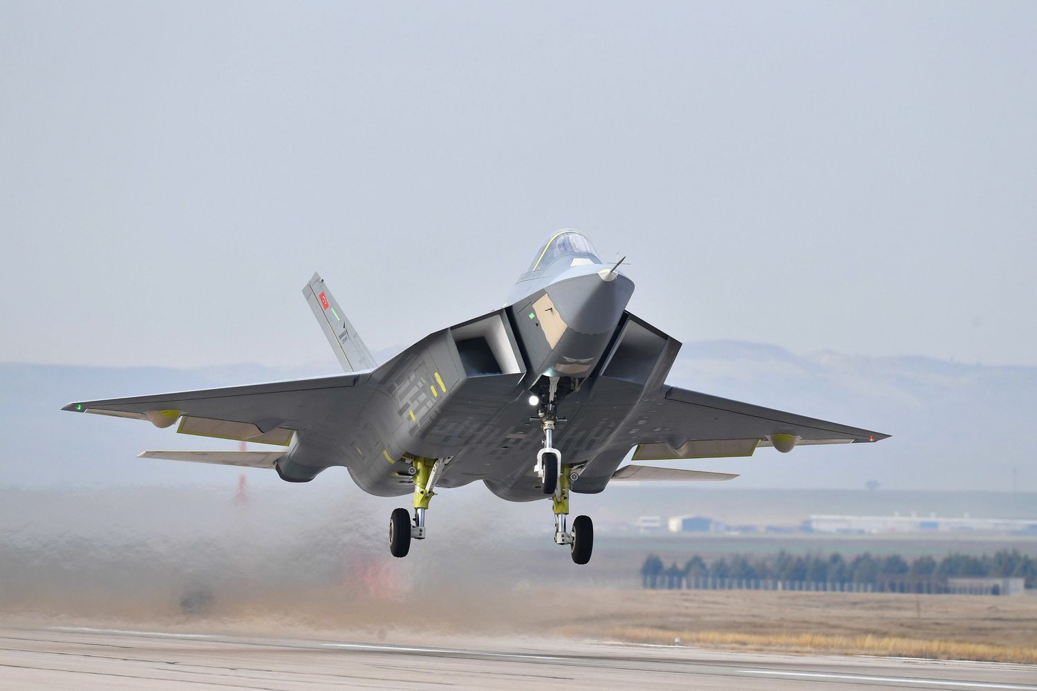 KAAN, Turkey’s fifth-generation fighter, made its maiden flight