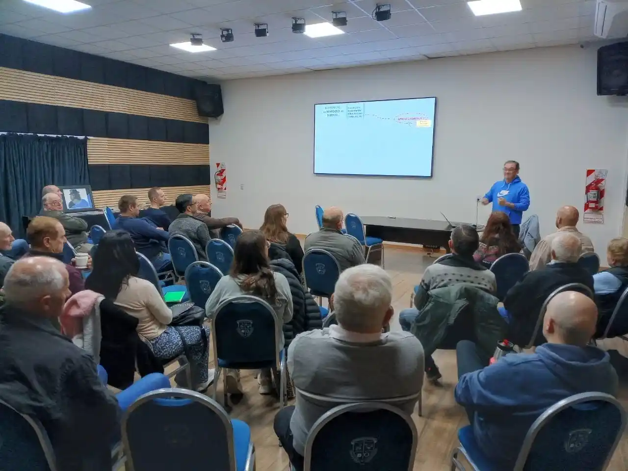 Presentaron el cartel prototipo del “Circuito de los Apellidos Originarios” en la MiCrA