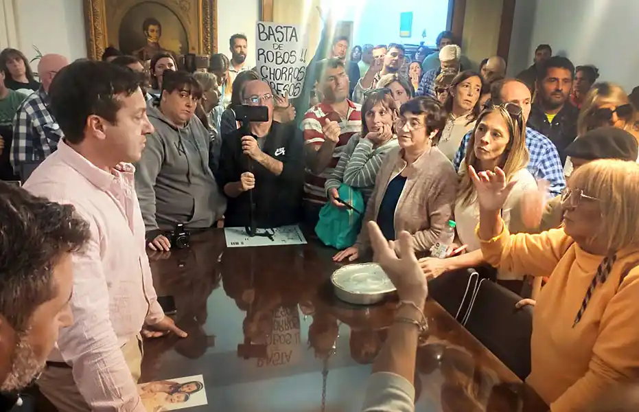 Nerviosa reunión de vecinos con el intendente por la inseguridad