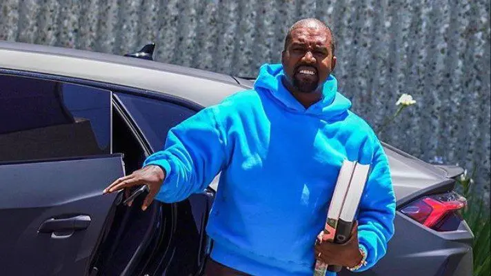 Kanye West pierde este DINERAL por comentarios antisemitas