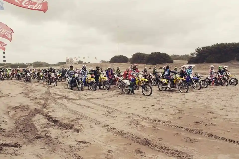 Fin de semana de enduro playero en Claromecó