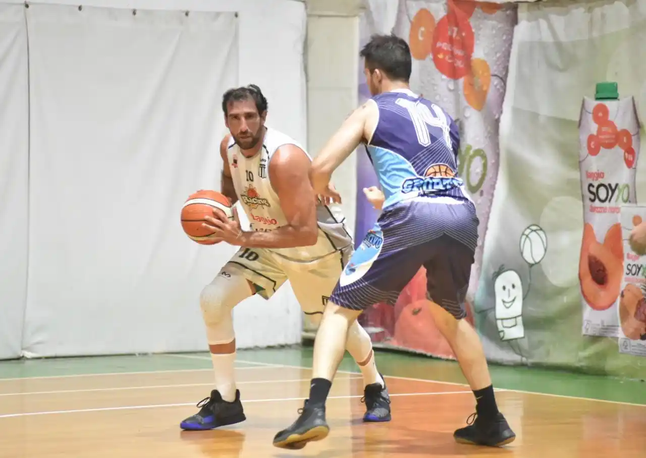 Racing lo cerró mejor ante un duro Sportivo y sumó su tercera victoria