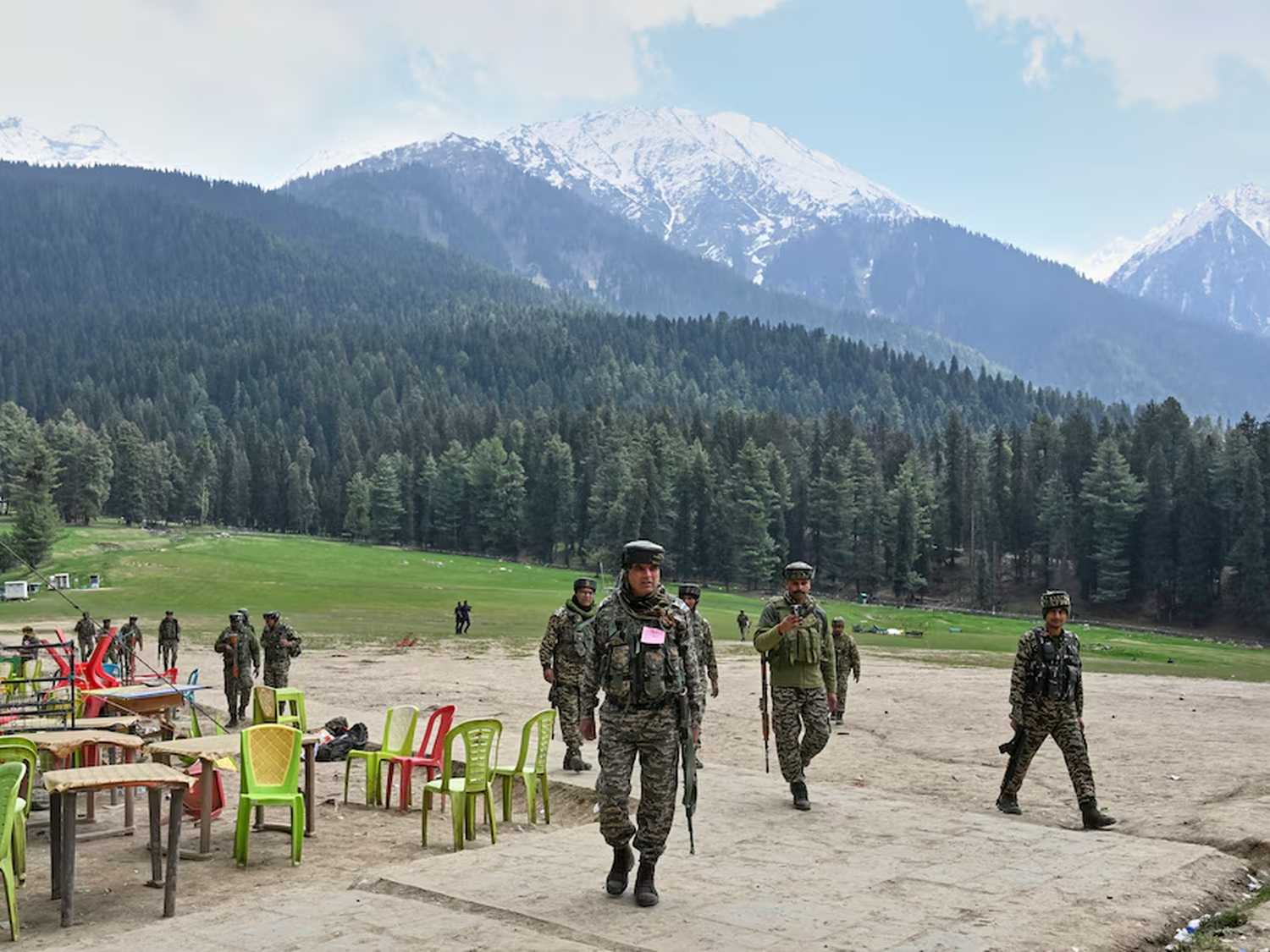 India bombardeó con misiles “sitios terroristas” en Pakistán