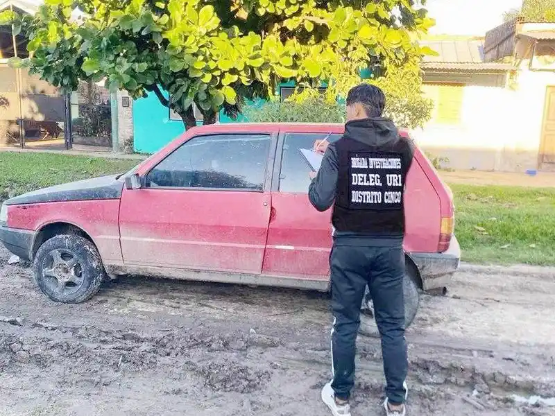 La Policía detuvo a un hombre y
recuperó un automóvil robado