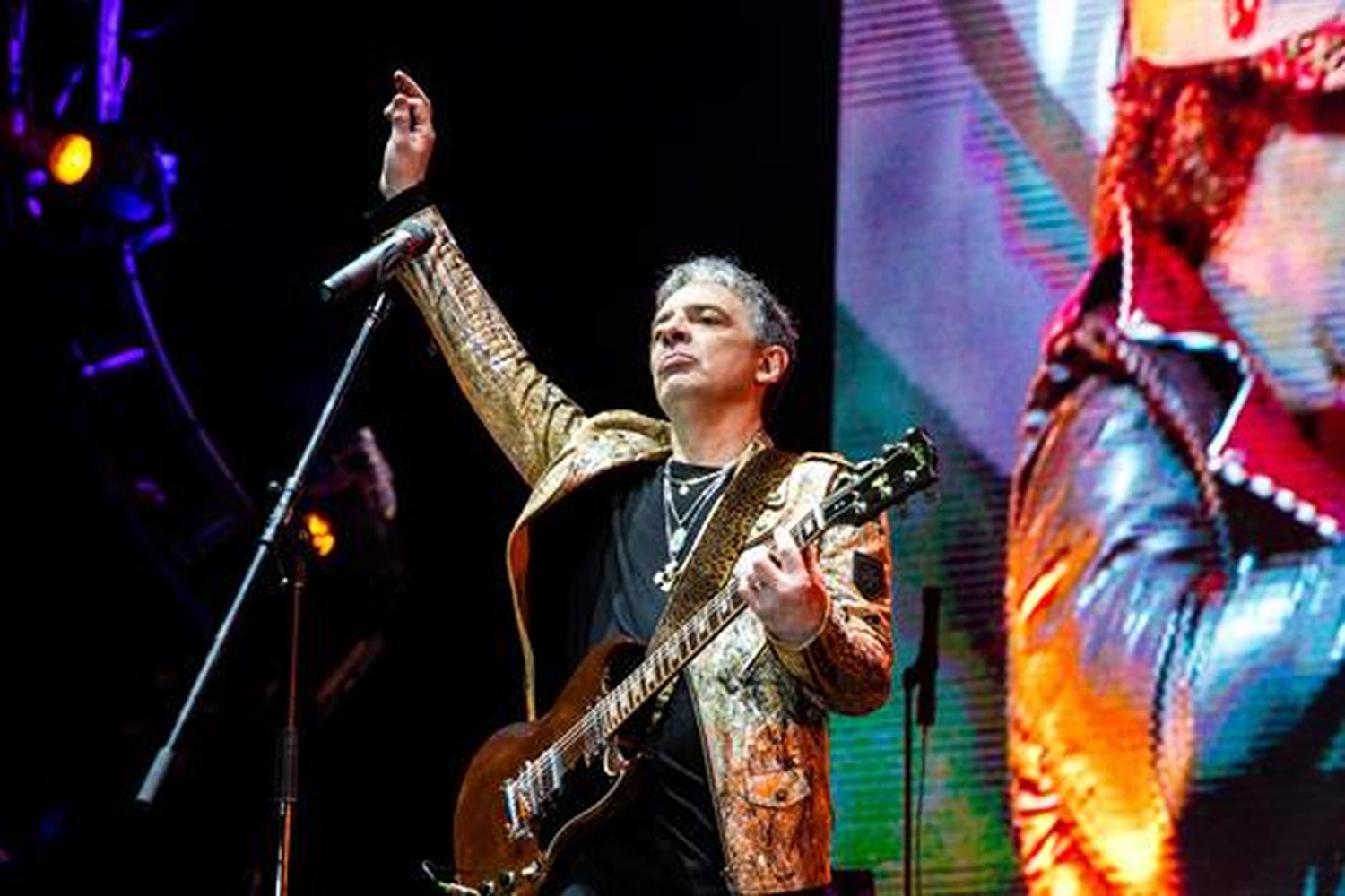 Los Ratones volvieron en una ardiente ceremonia rockera