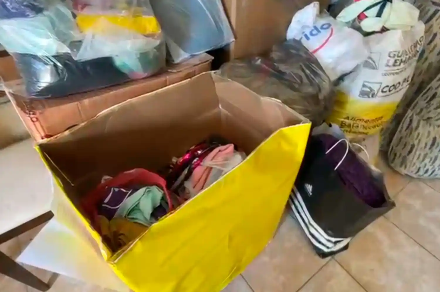 Entrega de ropa copa de leche rellenitos de amor - 2