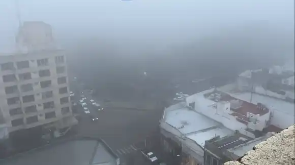 VIDEO | Rafaela, vista desde las alturas: la ciudad quedó completamente sumergida en la niebla