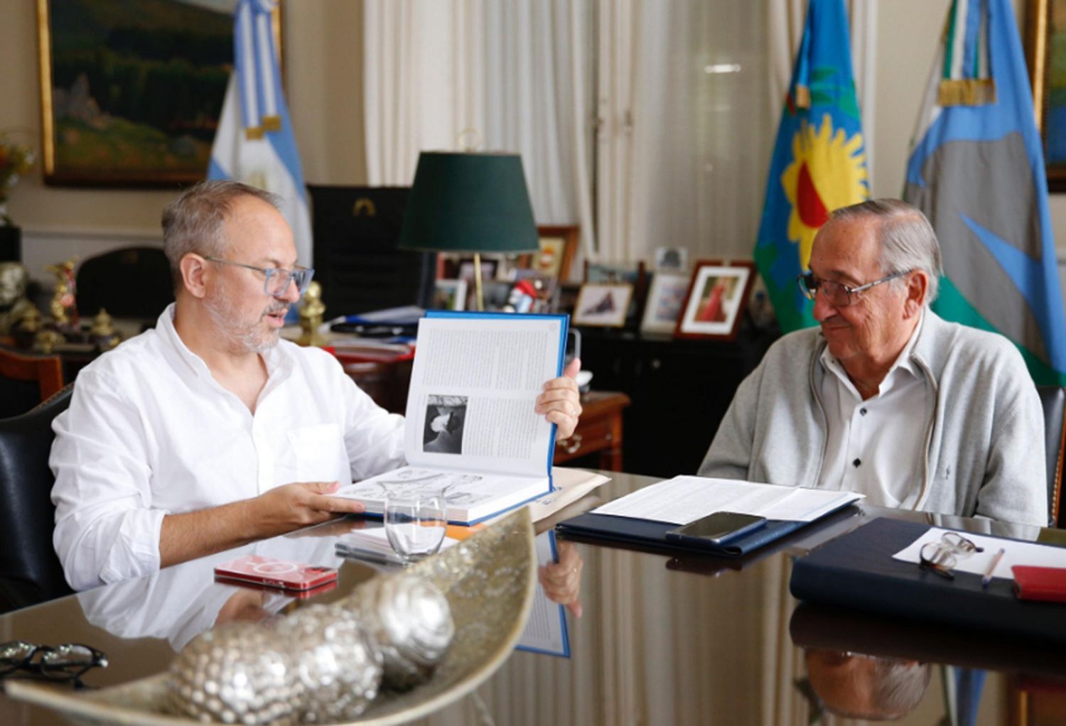 Diego Valenzuela, intendente de Tres Febrero, mantuvo un encuentro con Miguel Lunghi