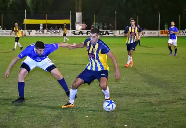 Juventud Urdinarrain goleó y se aseguró el primer lugar del grupo