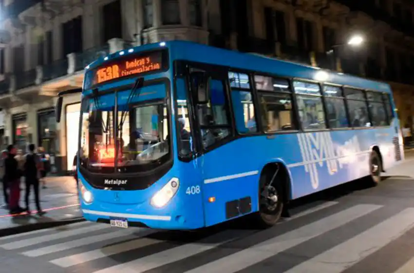 Aumentó a 45 pesos el boleto del colectivo urbano en Rosario