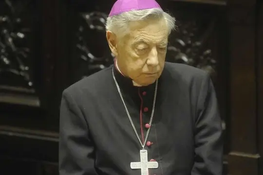Aguer presentó la renuncia al Arzobispado platense y ahora el Papa decide