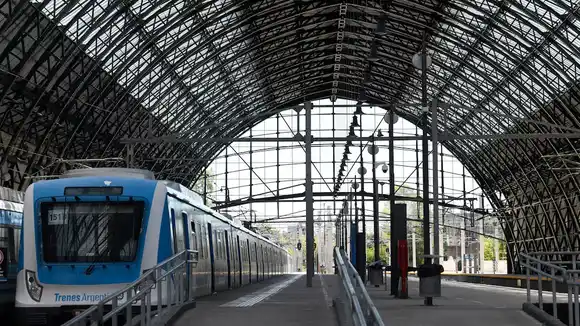 El Gobierno volvió a prorrogar el plazo para que las empresas estatales se conviertan en sociedades anónimas