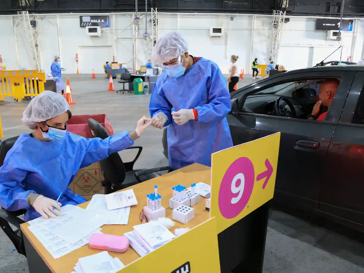 Otro día récord de contagios en el país: 23.683 nuevos casos de coronavirus en las últimas 24 horas