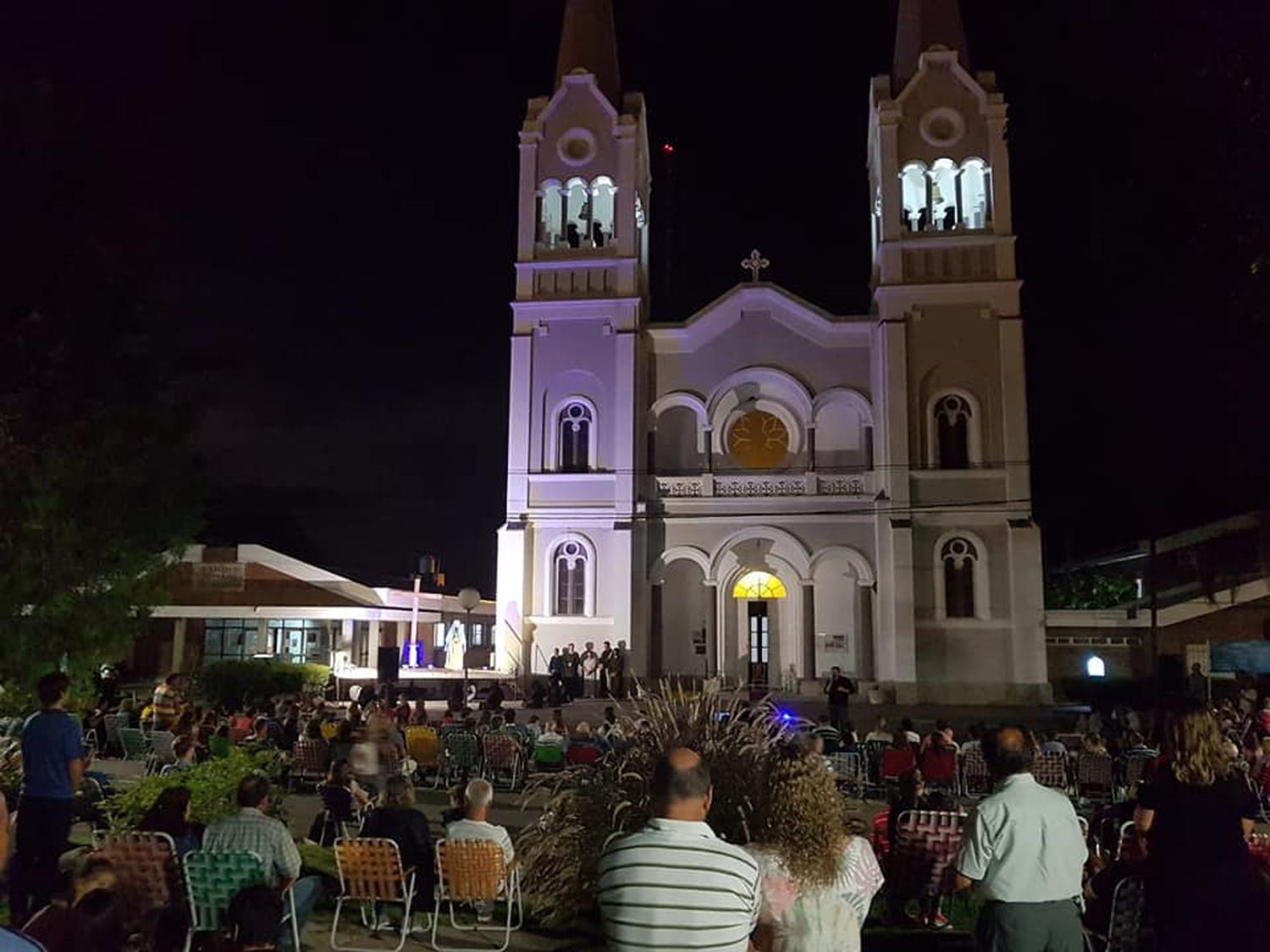 Misas y cultos de Pascua