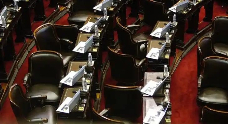 Insólito: senadores con mandato cumplido canjearon por dinero los pasajes que no utilizaron