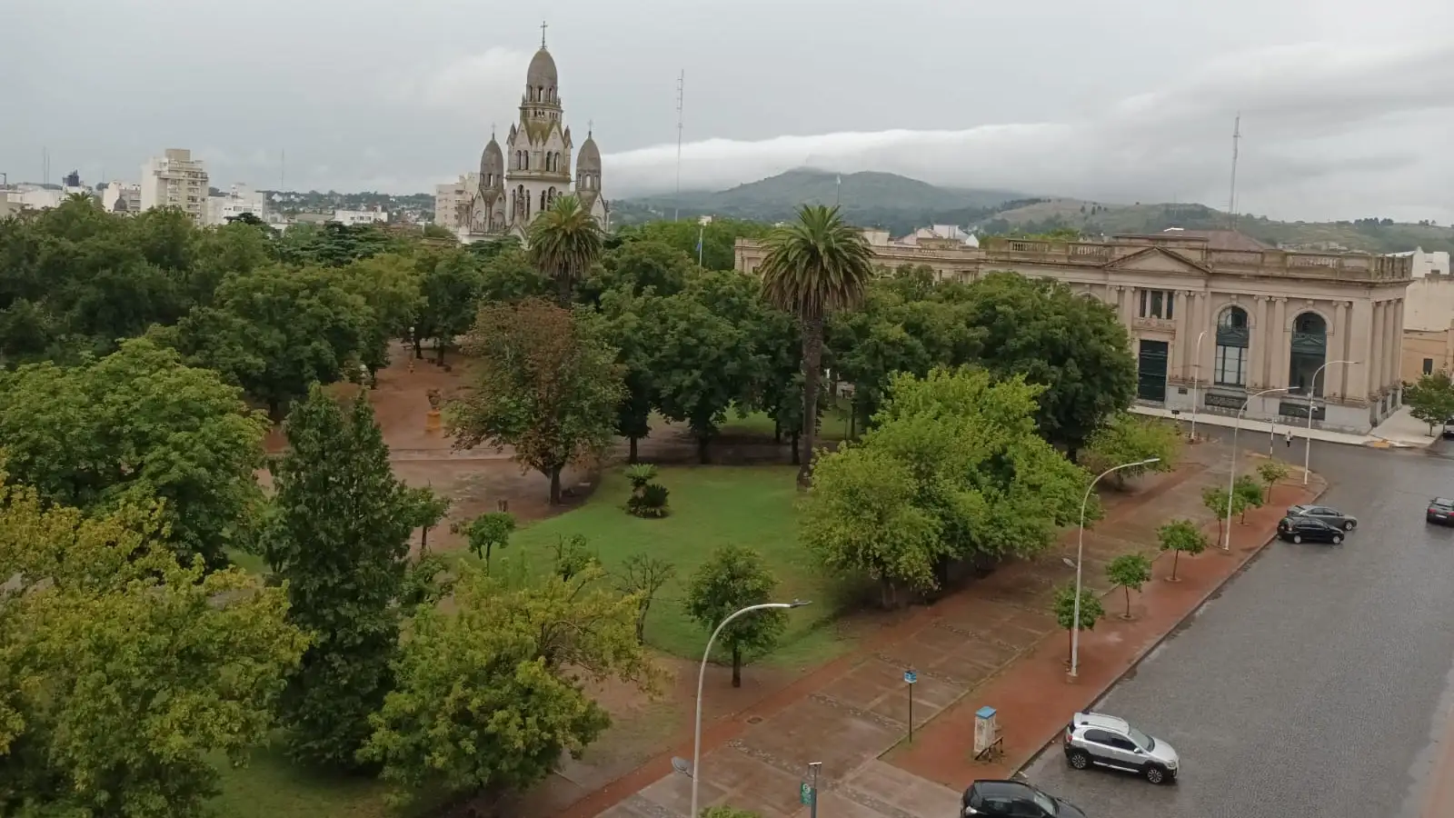 Tras las intensas lluvias, el pronóstico para Tandil anticipa cambios en el clima este domingo.