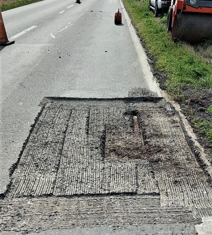 Vialidad avanza en el bacheo de la ruta.