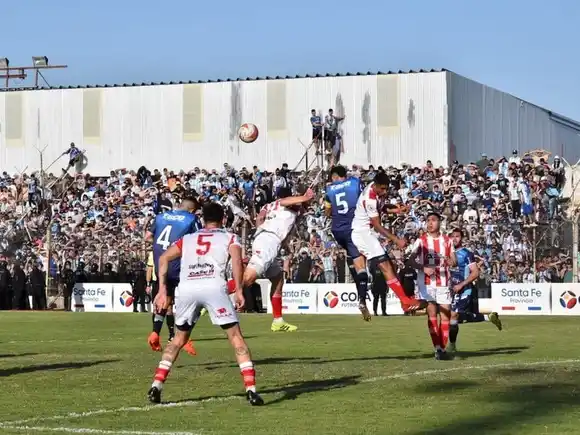 Atlético-9 de Julio: como llegan al clásico rafaelino por el Federal A