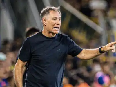 Holan habló de poner a Central por encima de todo.